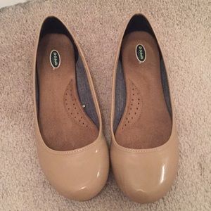 Dr. Scholls nude flats